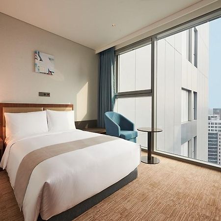 Stanford Hotel Myeongdong Seoul Bagian luar foto